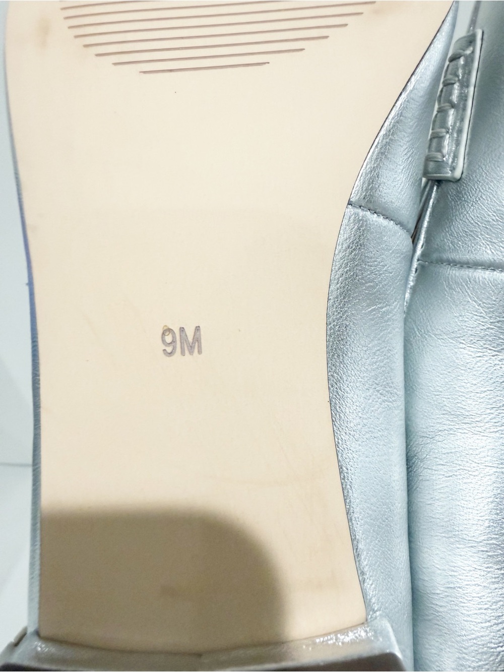TALBOTS Scarlet Pointed Toe Metallic Leather Loafers NEW Silver Preppy Size 9 - Picture 10 of 12